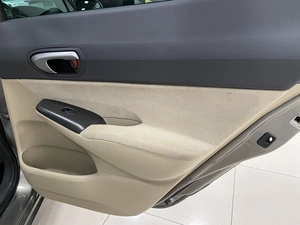 Седан Honda Civic 2006 года, 787000 рублей, Солонцы