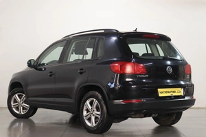 Внедорожник Volkswagen Tiguan 2012 года, 1249000 рублей, Челябинск