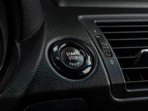 Хетчбэк BMW 1 серия 2011 года, 699000 рублей, Тюмень