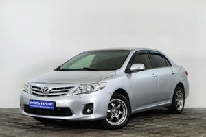 Седан Toyota Corolla 2011 года, 969000 рублей, Сургут