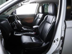 Внедорожник Mitsubishi Outlander 2019 года, 3559000 рублей, Волгоград