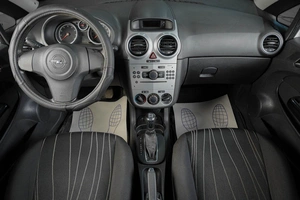 Хетчбэк Opel Corsa 2010 года, 479000 рублей, Тюмень