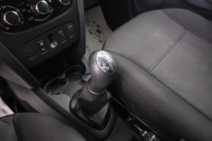 Хетчбэк Renault Sandero 2019 года, 1239000 рублей, Красноярск