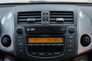 Внедорожник Toyota RAV4 2012 года, 1529000 рублей, Омск