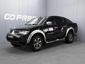 Пикап Mitsubishi L200 2012 года, 1120000 рублей, Омск