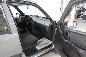 Внедорожник Chevrolet Niva 2019 года, 910000 рублей, Смоленск