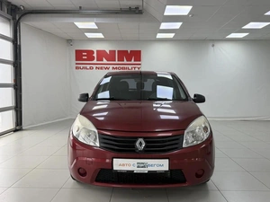Хэтчбек Renault Sandero 2012 года, 700000 рублей, Смоленск