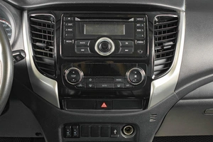 Пикап Mitsubishi L200 2022 года, 2499000 рублей, Тюмень