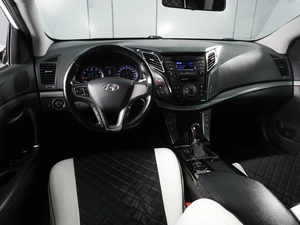Седан Hyundai i40 2015 года, 1775000 рублей, Красный Пахарь