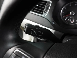 Седан Volkswagen Jetta 2013 года, 1039000 рублей, Воронеж