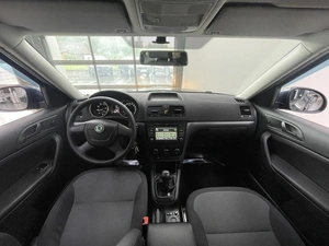 Внедорожник Skoda Yeti 2012 года, 1230000 рублей, Смоленск