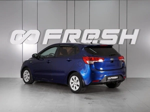 Хетчбэк Kia Rio 2016 года, 830000 рублей, Красный Пахарь