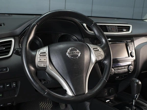 Внедорожник Nissan X-Trail 2016 года, 1960000 рублей, Омск