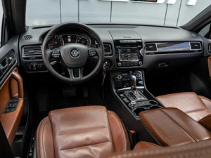 Внедорожник Volkswagen Touareg 2014 года, 2468000 рублей, Краснодар