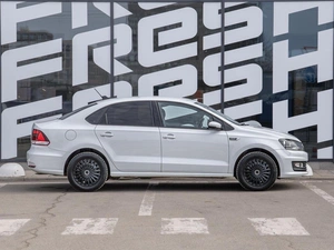 Седан Volkswagen Polo 2018 года, 1241000 рублей, Краснодар