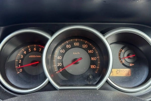 Седан Nissan Tiida 2006 года, 300000 рублей, Солонцы