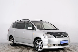 Минивэн Toyota Ipsum 2002 года, 749000 рублей, Красноярск