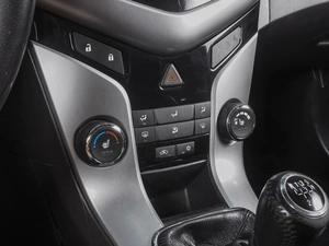 Седан Chevrolet Cruze 2012 года, 620000 рублей, Ростов-на-Дону