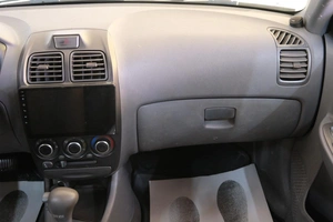 Седан Hyundai Accent 2006 года, 349000 рублей, Омск