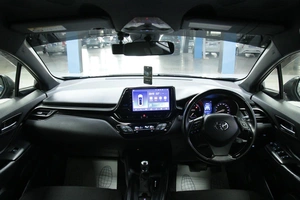 Внедорожник Toyota C-HR 2017 года, 1958000 рублей, Солонцы