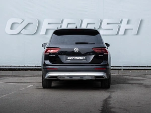 Внедорожник Volkswagen Tiguan 2020 года, 2670000 рублей, Волгоград
