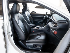 Седан Toyota Camry 2020 года, 3450000 рублей, Краснодар