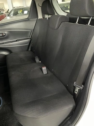 Хетчбэк Toyota Vitz 2017 года, 997000 рублей, Солонцы