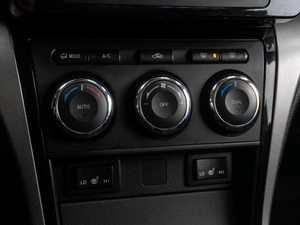 Седан Mazda 6 2012 года, 899000 рублей, Тюмень