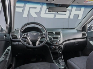Седан Hyundai Solaris 2015 года, 799000 рублей, Сургут