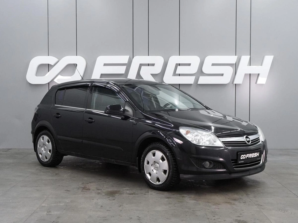Хетчбэк Opel Astra 2011 года, 664000 рублей, Воронеж