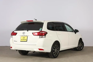 Универсал Toyota Corolla Fielder 2020 года, 1599000 рублей, Новосибирск