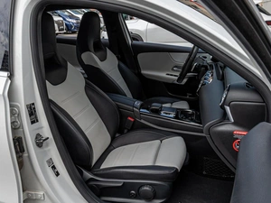 Хетчбэк Mercedes-benz A-класс 2018 года, 2690000 рублей, Краснодар