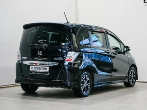Минивэн Honda Freed 2011 года, 956000 рублей, Красноярск
