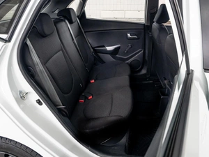 Хетчбэк Kia Rio 2013 года, 699000 рублей, Краснодар