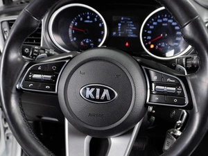 Хетчбэк Kia Ceed 2018 года, 1650000 рублей, Тюмень