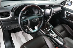 Внедорожник Toyota Fortuner 2019 года, 4219000 рублей, Омск