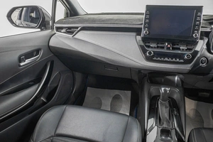 Универсал Toyota Corolla 2019 года, 1799000 рублей, Барнаул