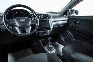 Седан Kia Rio 2014 года, 929000 рублей, Новосибирск