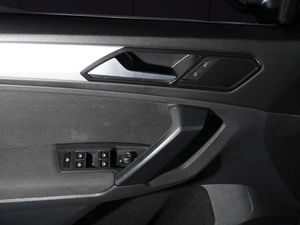 Внедорожник Volkswagen Tiguan 2017 года, 1840444 рублей, Тверь