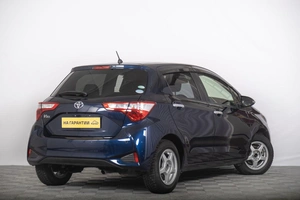 Хетчбэк Toyota Vitz 2018 года, 1279000 рублей, Томск