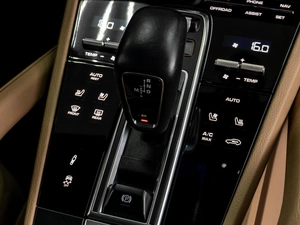 Внедорожник Porsche Cayenne 2021 года, 9626000 рублей, Тюмень