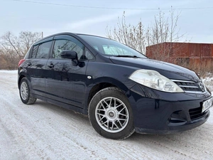 Хетчбэк Nissan Tiida 2010 года, 750000 рублей, Красноярск