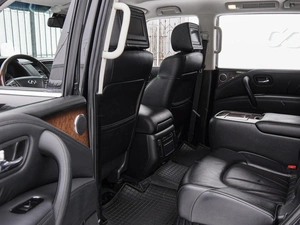 Внедорожник Infiniti QX56 2010 года, 1799000 рублей, Волгоград