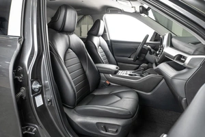 Внедорожник Toyota Highlander 2022 года, 7480000 рублей, Тюмень