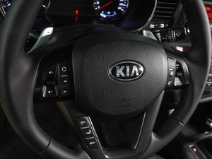 Седан Kia Optima 2012 года, 1099000 рублей, Воронеж
