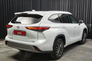 Внедорожник Toyota Highlander 2026 года, 5549000 рублей, Красноярск