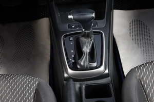 Седан Kia Rio 2018 года, 1589000 рублей, Новосибирск