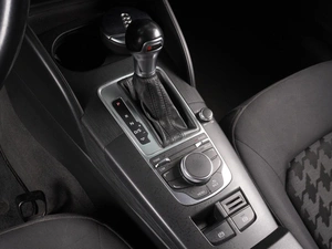 Седан Audi A3 2015 года, 1775000 рублей, Красный Пахарь
