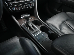Седан Kia Optima 2016 года, 1899000 рублей, Кирилловка