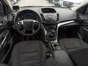 Внедорожник Ford Kuga 2013 года, 1059000 рублей, Саратов
